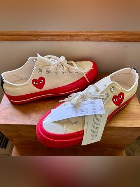 New! Comme des Garçons PLAY x Converse Low Top Chuck 8.5